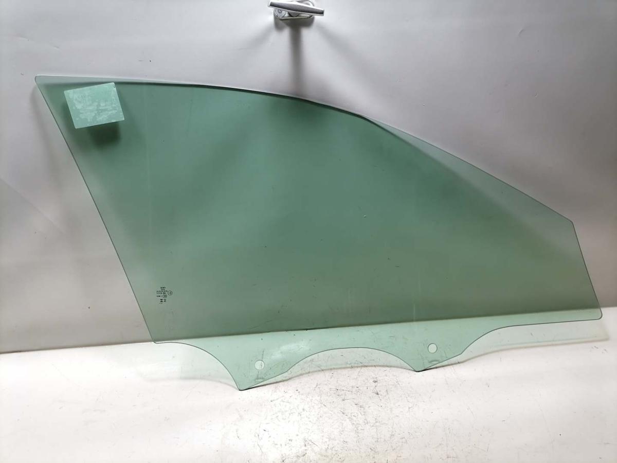 VW Passat B9 original T&uuml;rscheibe vorn links Bj.2024